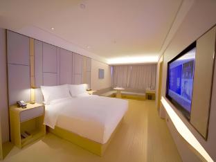 ji hotel renmin university of china metro station