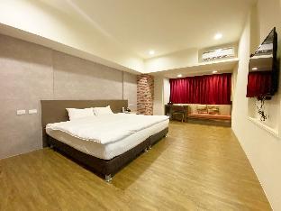 old friend hotel