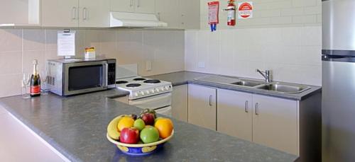 main beach apartments