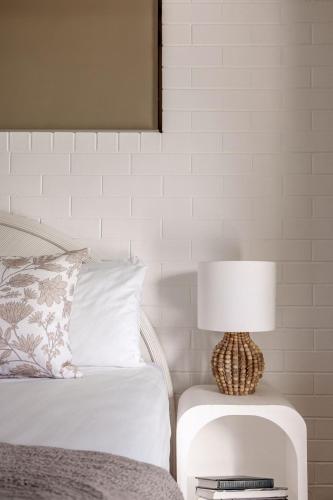 main beach apartments