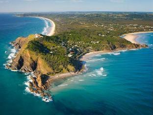 main beach apartments