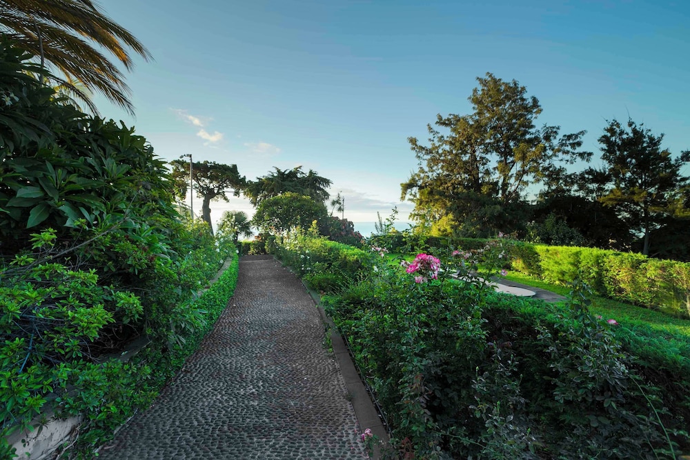 quinta funchal gardens adults only