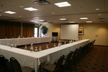 hampton inn and suites pueblo north