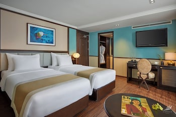 halong capella cruise