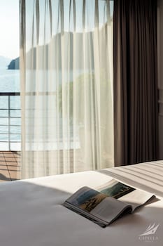 halong capella cruise