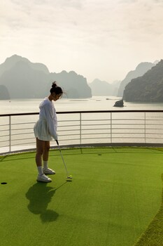 halong capella cruise