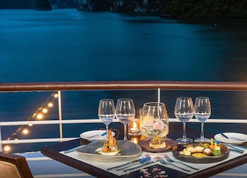 halong capella cruise
