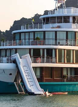 halong capella cruise