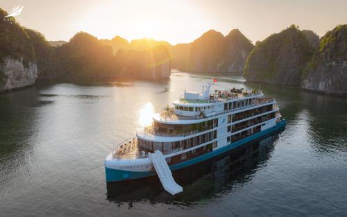 halong capella cruise
