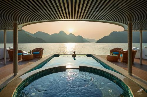 halong capella cruise