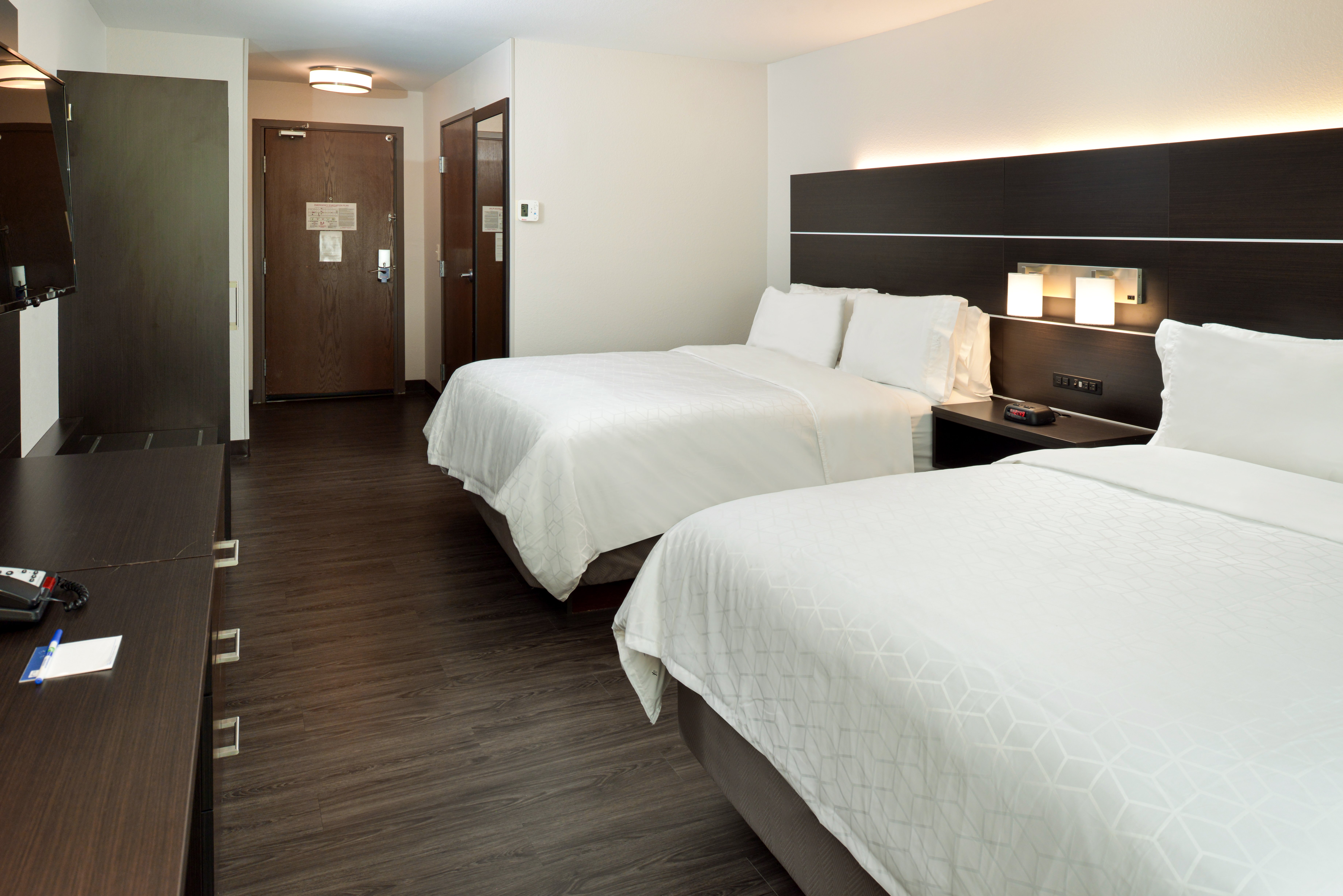holiday inn express and suites pueblo north by ihg