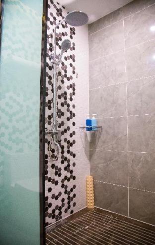 starway hotel golmud yanqiao nan road vehicle spare parts market