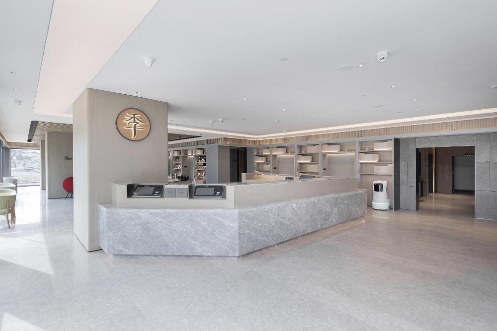 ji hotel kunming economic development zone chunman avenue