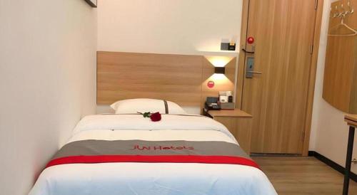 jun hotel guangdong zhanjiang xiashan south railway station