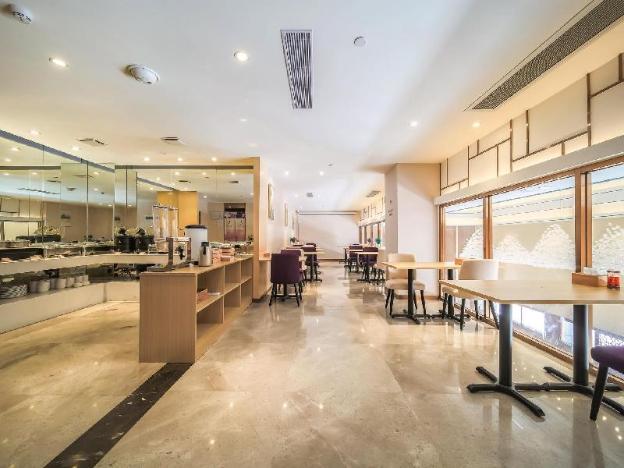 lavande hotel heyuan high speed railway station country garden