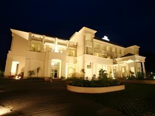 ambrosia sarovar portico