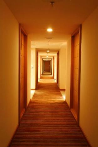 ambrosia sarovar portico