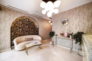 the pearl suites