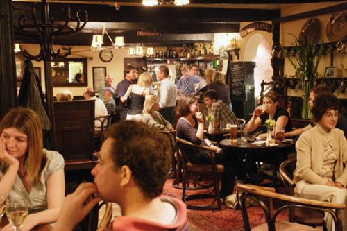 the bear hotel crickhowell