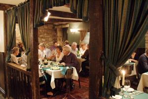 the bear hotel crickhowell