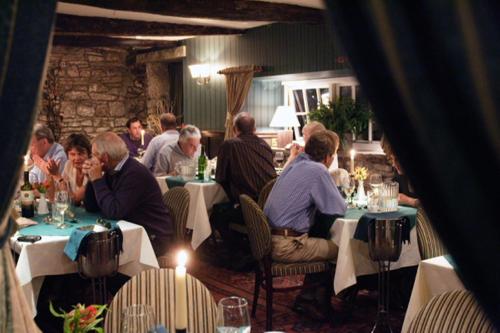 the bear hotel crickhowell