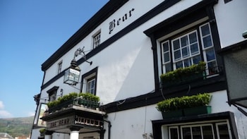 the bear hotel crickhowell