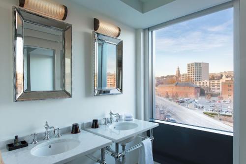 aloft providence downtown
