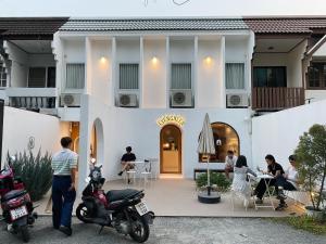 evergreen cafe and hotel