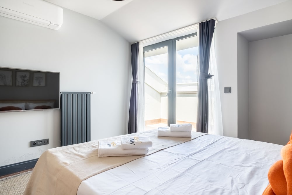 benesta residence by newinn