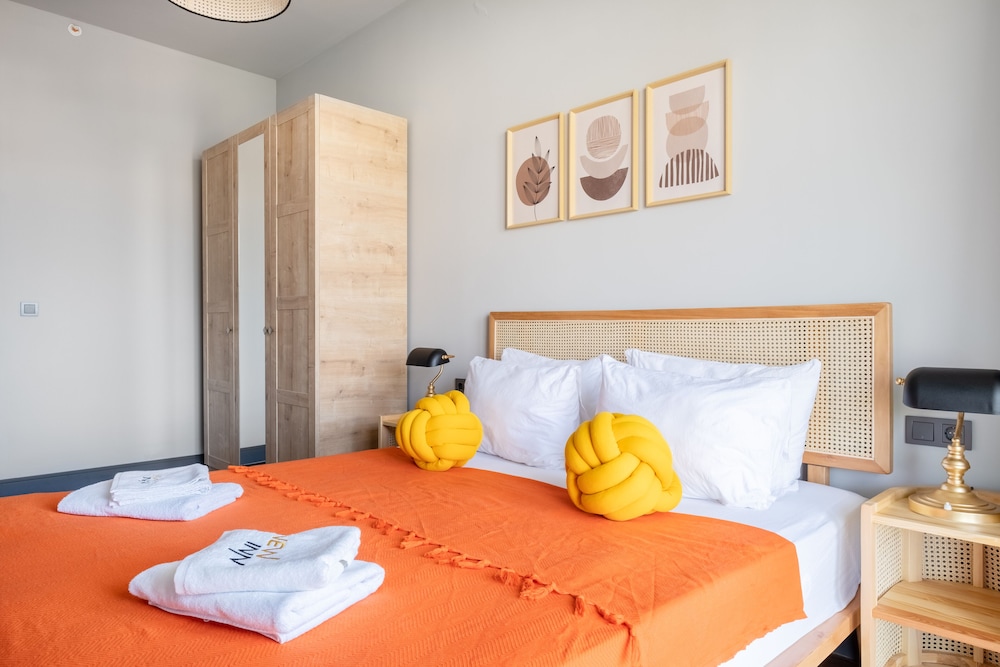 benesta residence by newinn