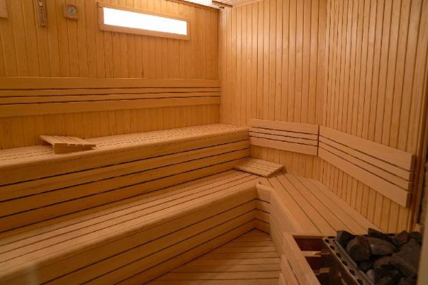 benesta residence by newinn