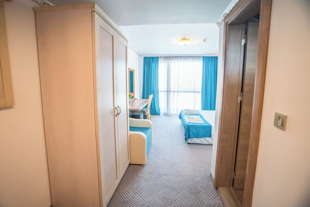 royal calisto hotel