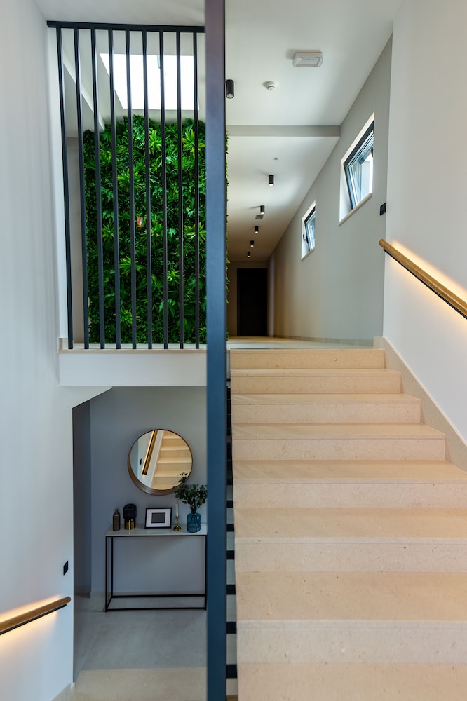 boutique rooms 76