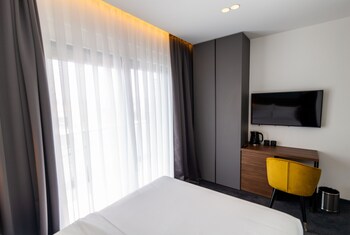 boutique rooms 76