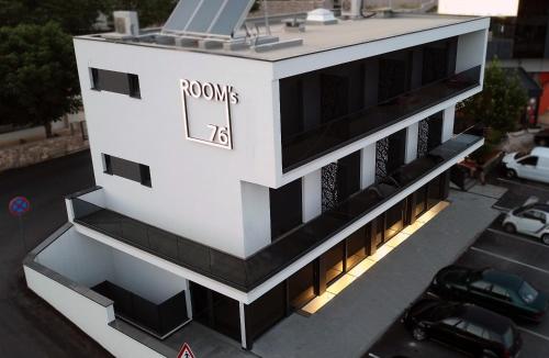 boutique rooms 76