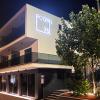 boutique rooms 76