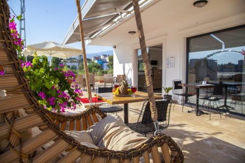 demyra boutique hotel