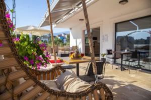 demyra boutique hotel