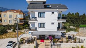 demyra boutique hotel