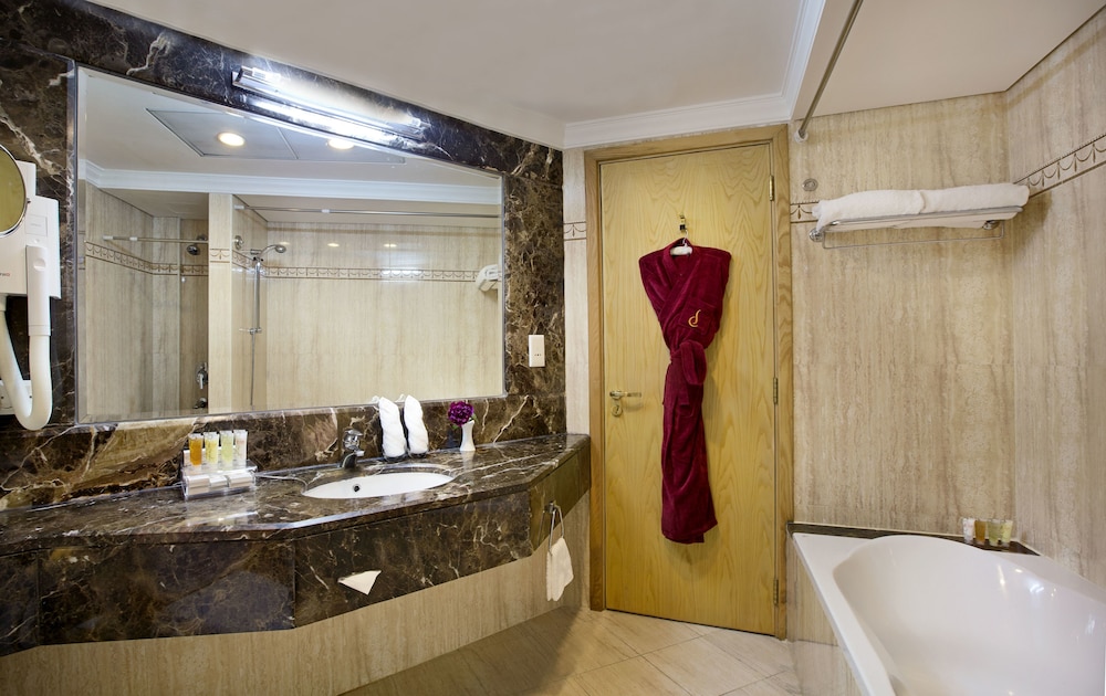 city seasons hotel dubai airport