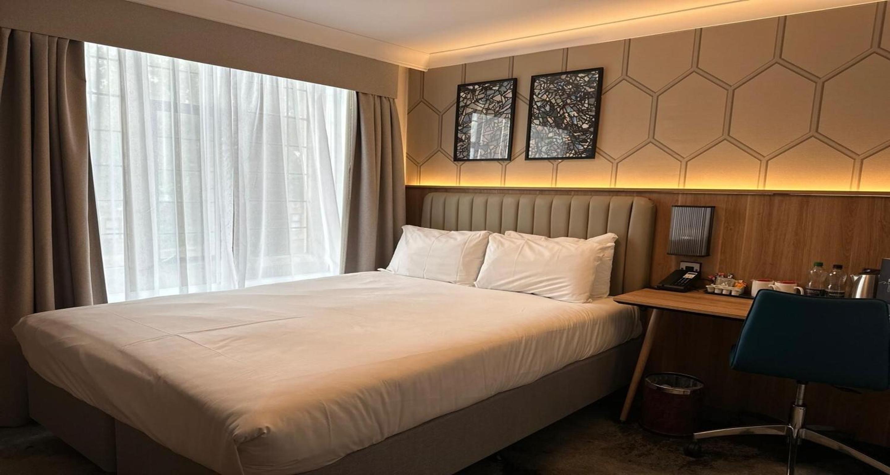 city seasons hotel dubai airport