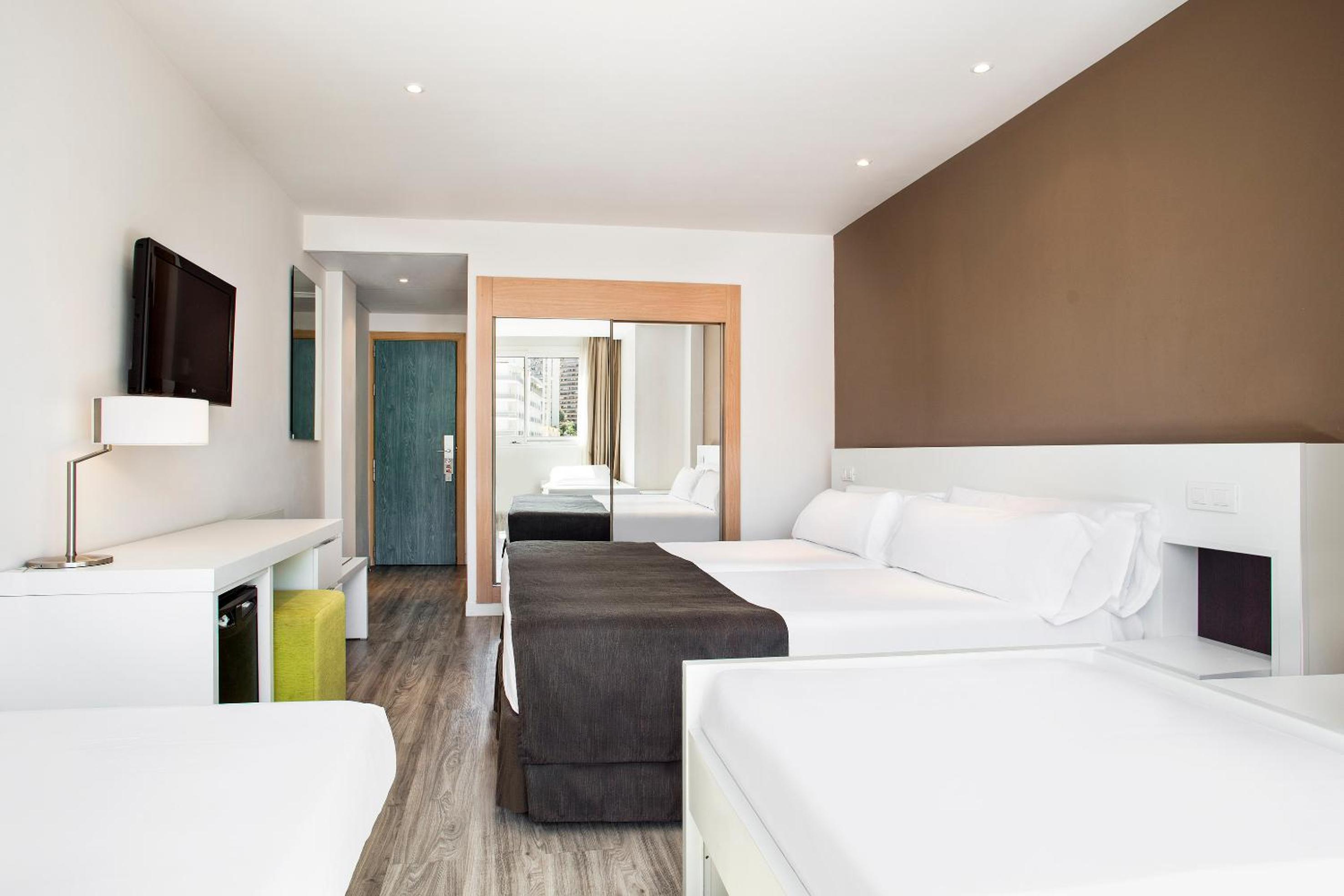 city seasons hotel dubai airport