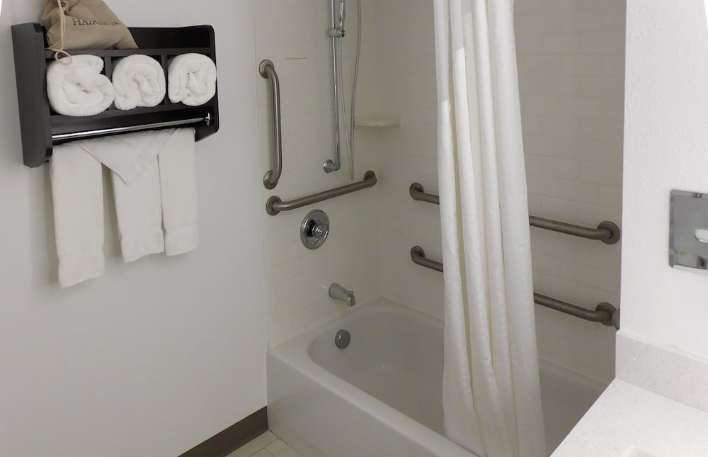 holiday inn express coventry s west warwick area