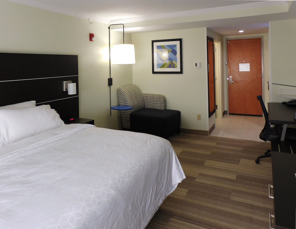 holiday inn express coventry s west warwick area