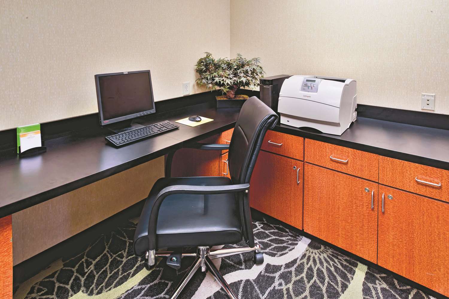 holiday inn express coventry s west warwick area