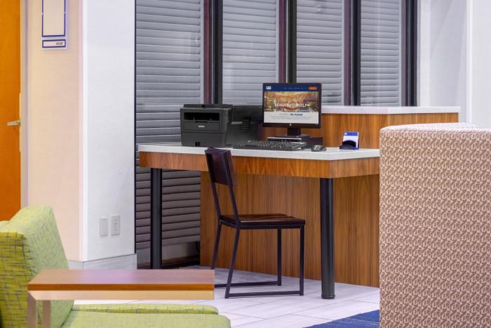 holiday inn express coventry s west warwick area