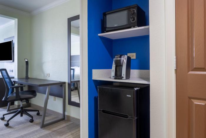 holiday inn express coventry s west warwick area