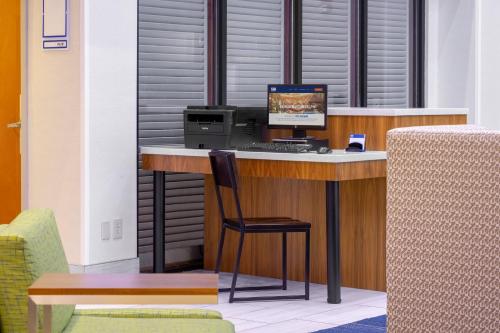 holiday inn express coventry s west warwick area
