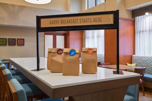 hampton inn and suites providence smithfield
