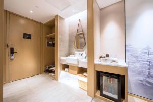 atour hotel ma anshan east station